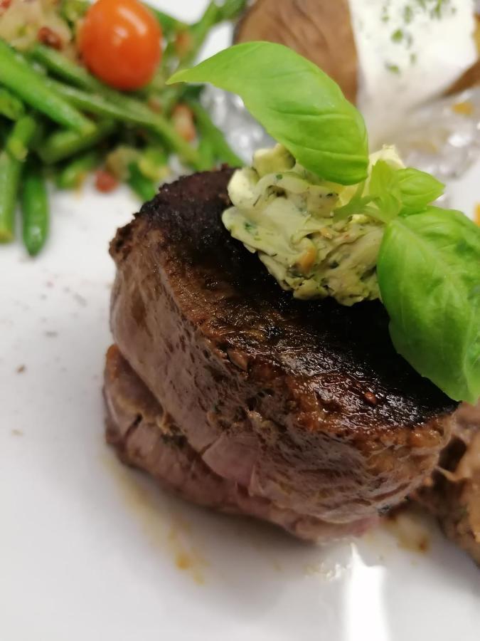 Steakhouse Fieg Fuschl am See Exterior foto